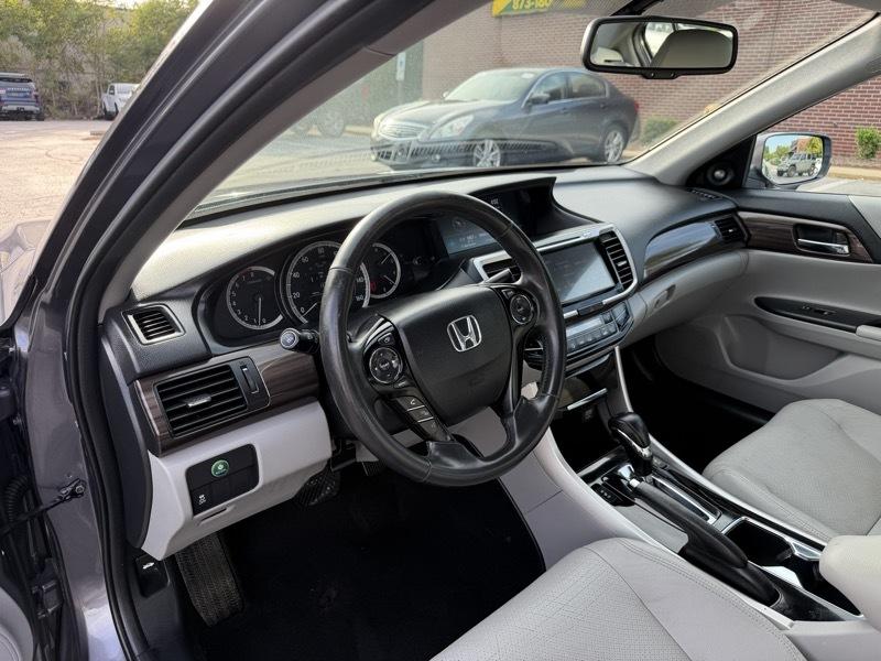 Honda Accord EX-L Sedan V6 6-Spd AT 2017