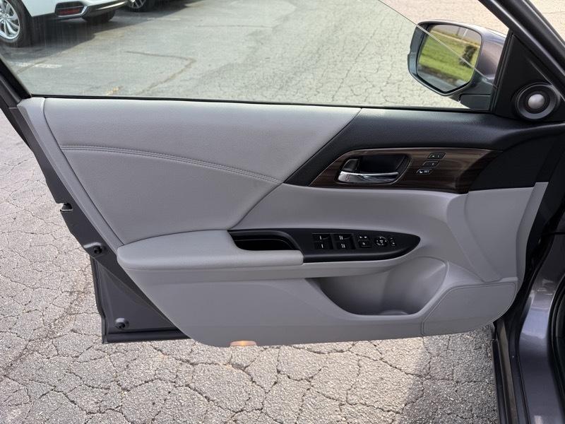 Honda Accord EX-L Sedan V6 6-Spd AT 2017