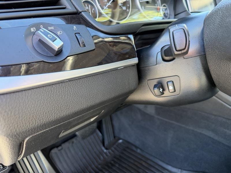 BMW 5-Series 528i xDrive 2014