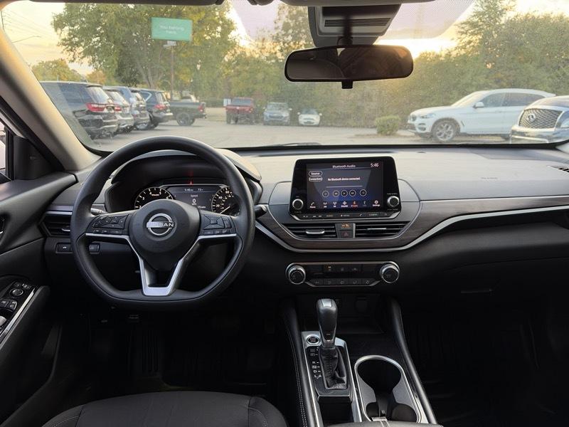 Nissan Altima 2.5 SV 2023