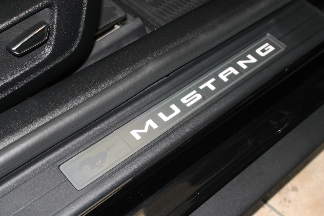 Ford Mustang GT convertible 2017