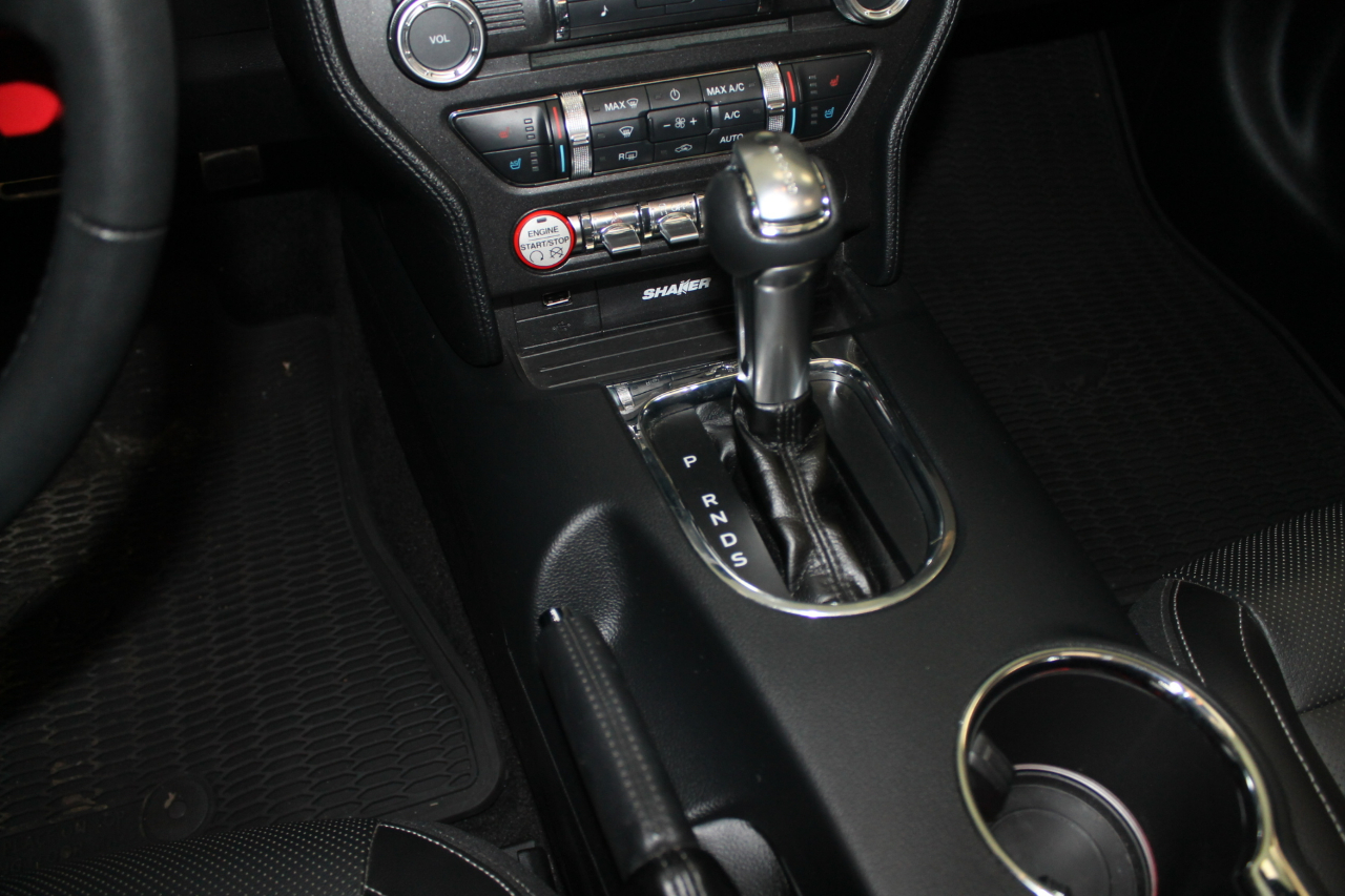 Ford Mustang GT convertible 2017