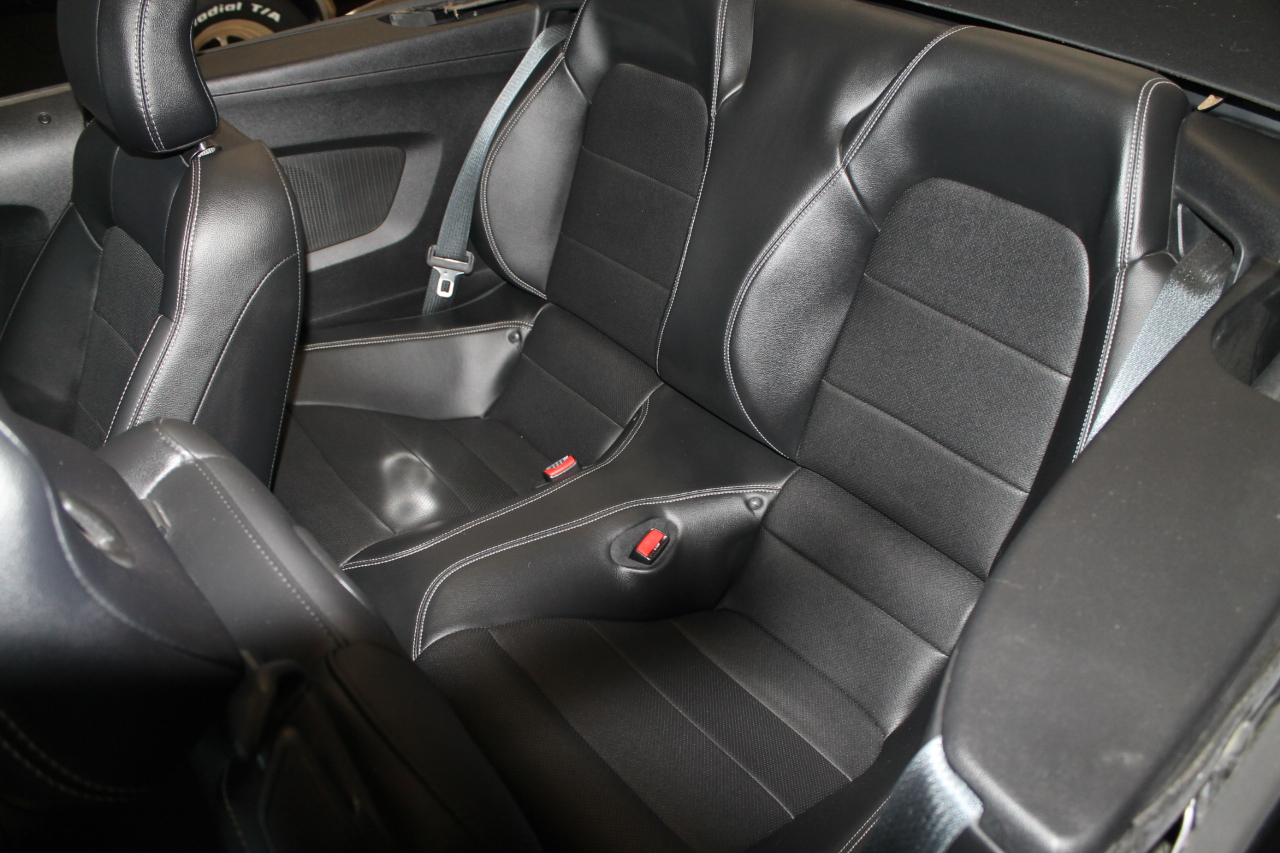 Ford Mustang GT convertible 2017