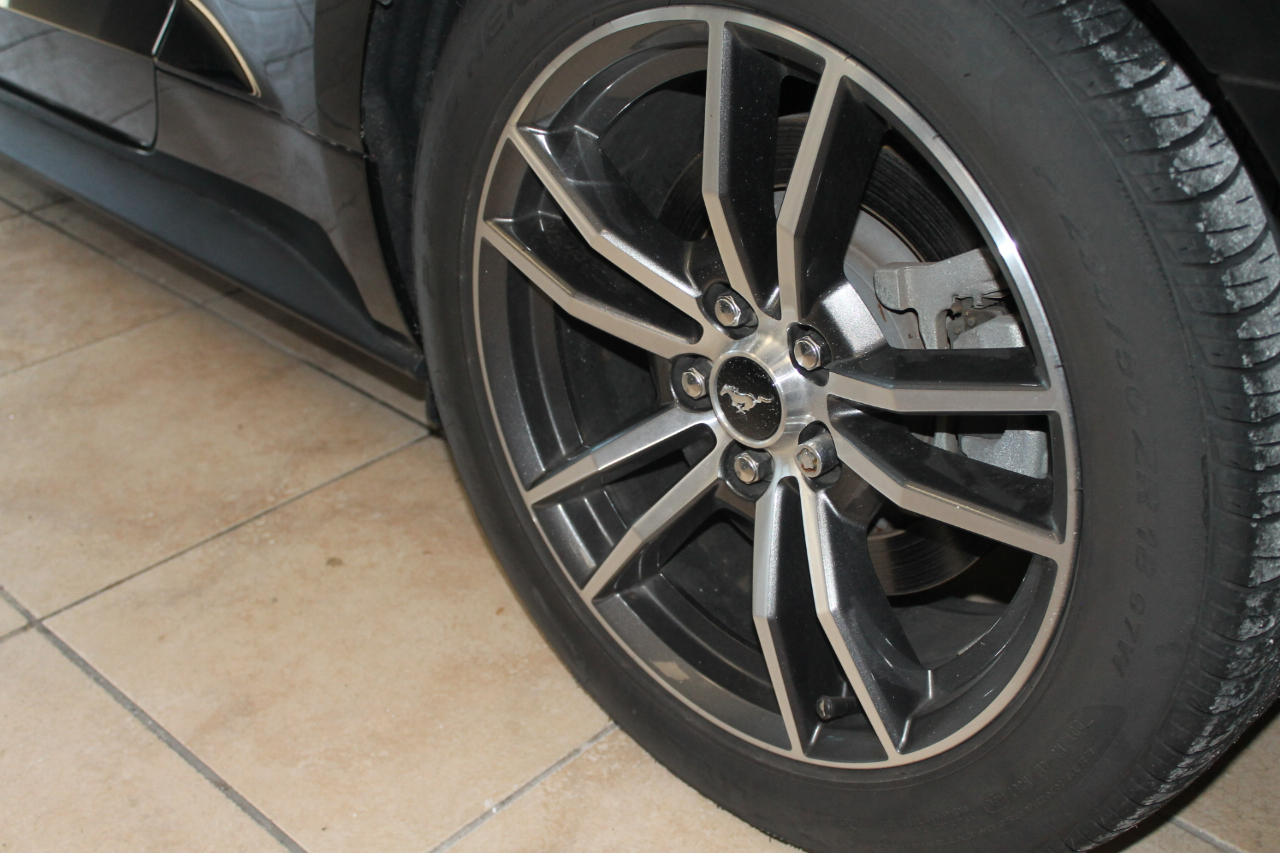 Ford Mustang GT convertible 2017