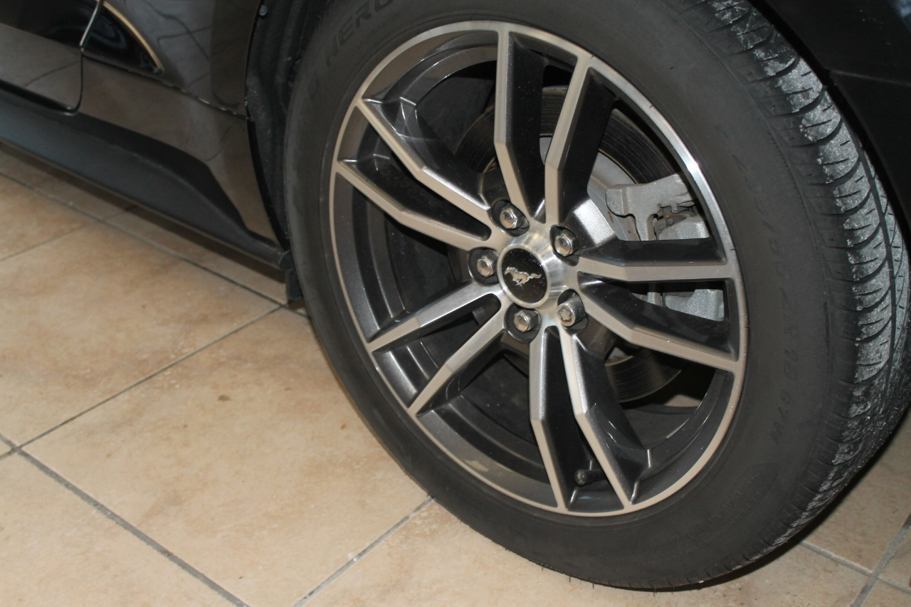 Ford Mustang GT convertible 2017