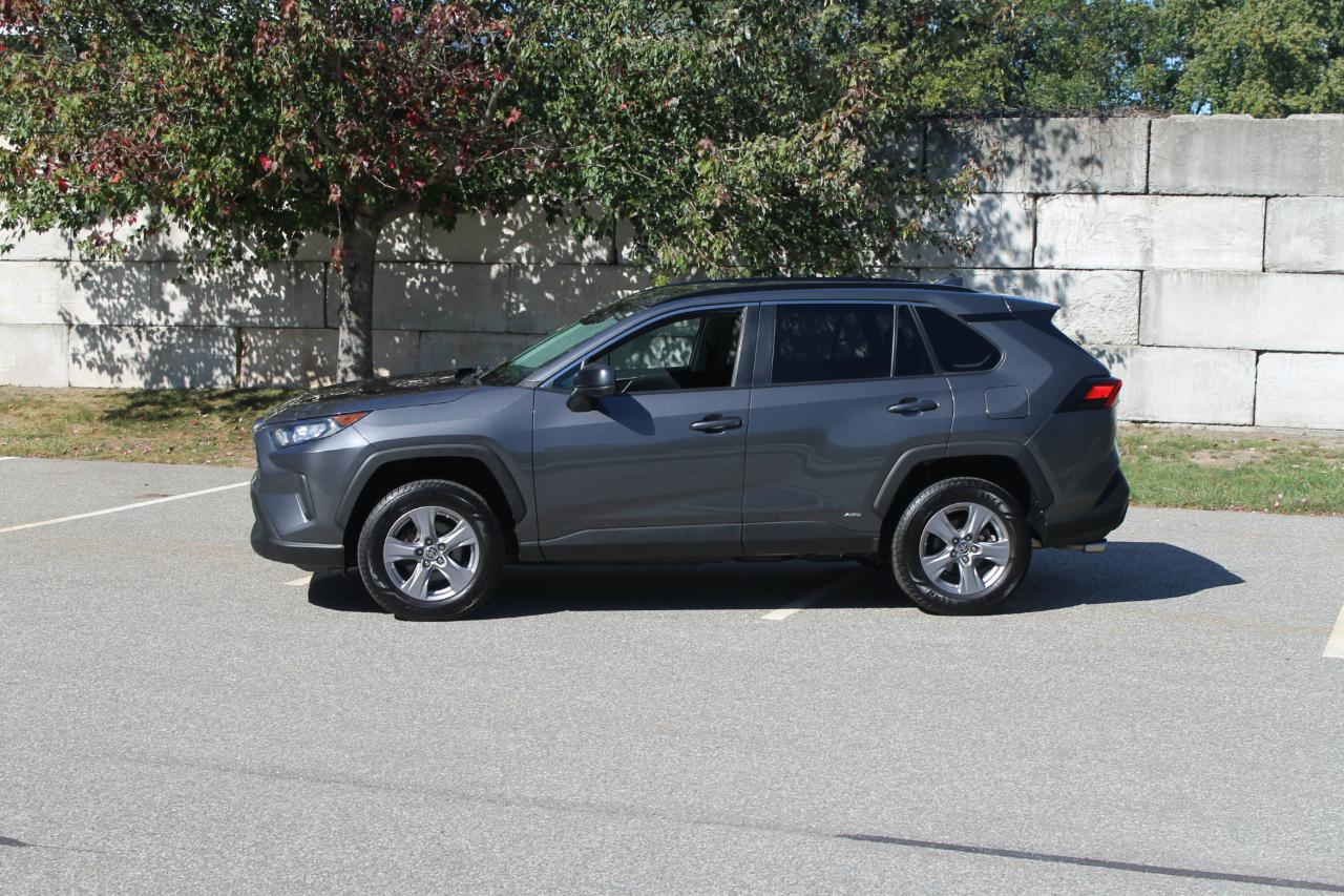 Toyota RAV4 Hybrid LE 2020