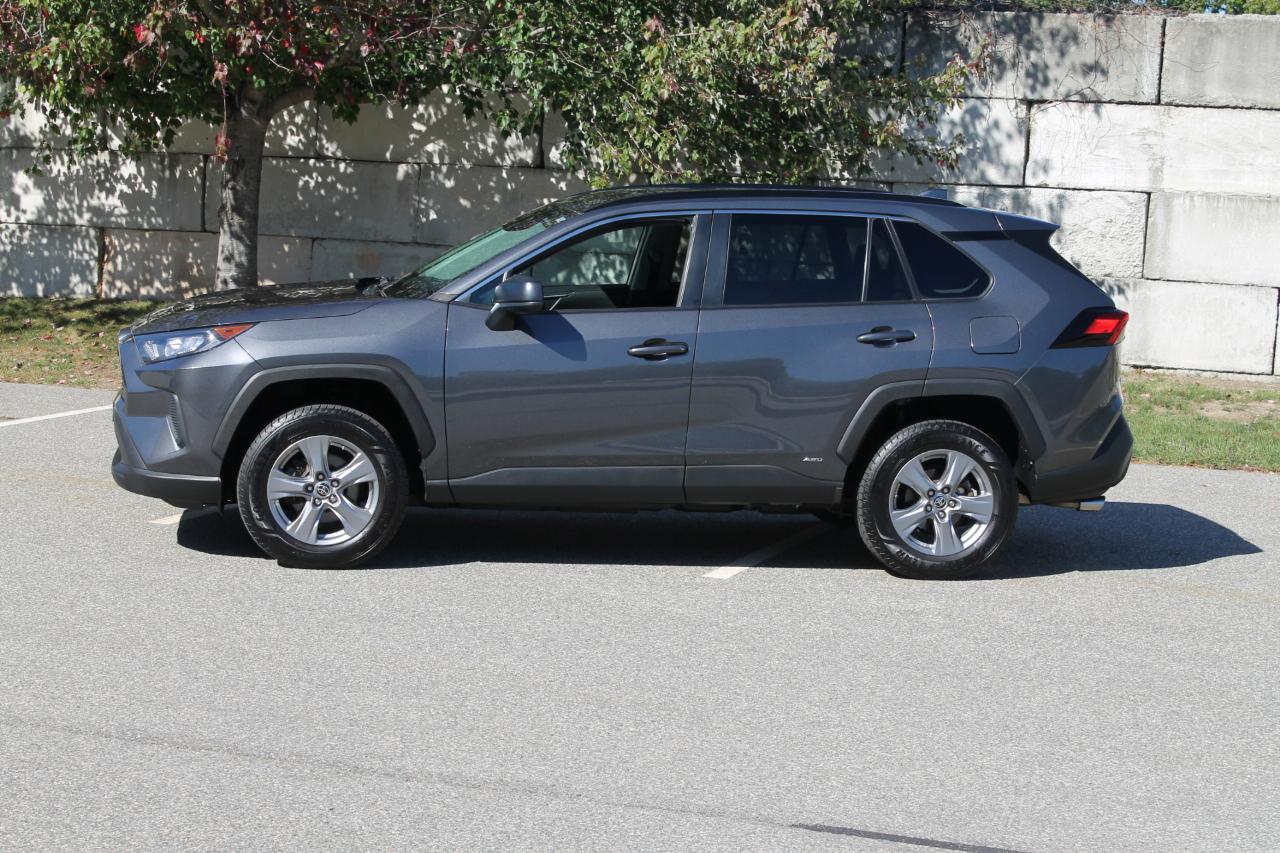 Toyota RAV4 Hybrid LE 2020