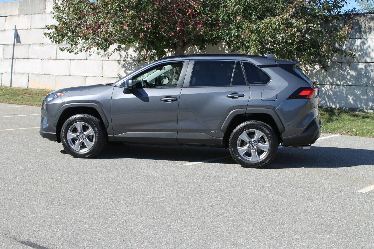 Toyota RAV4 Hybrid LE 2020