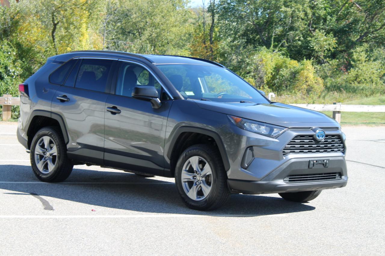 Toyota RAV4 Hybrid LE 2020