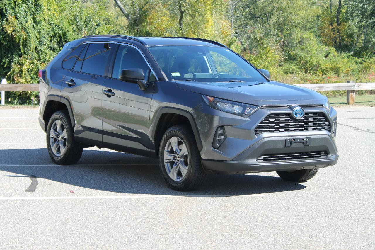 Toyota RAV4 Hybrid LE 2020