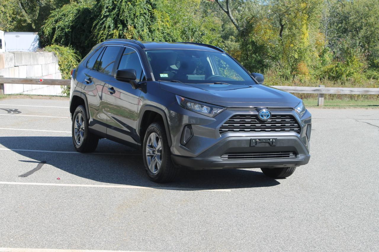 Toyota RAV4 Hybrid LE 2020