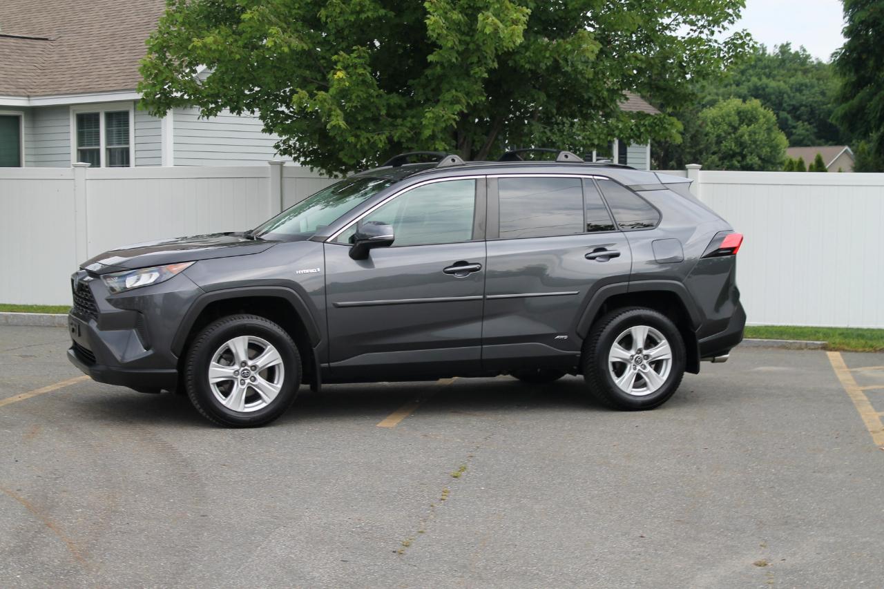 Toyota RAV4 Hybrid LE 2020