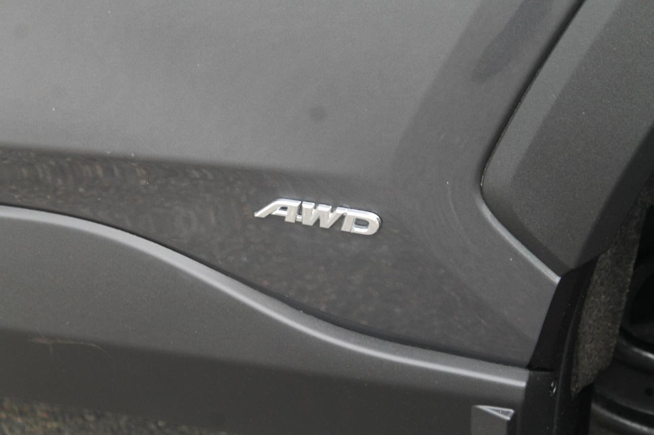 Toyota RAV4 Hybrid LE 2020