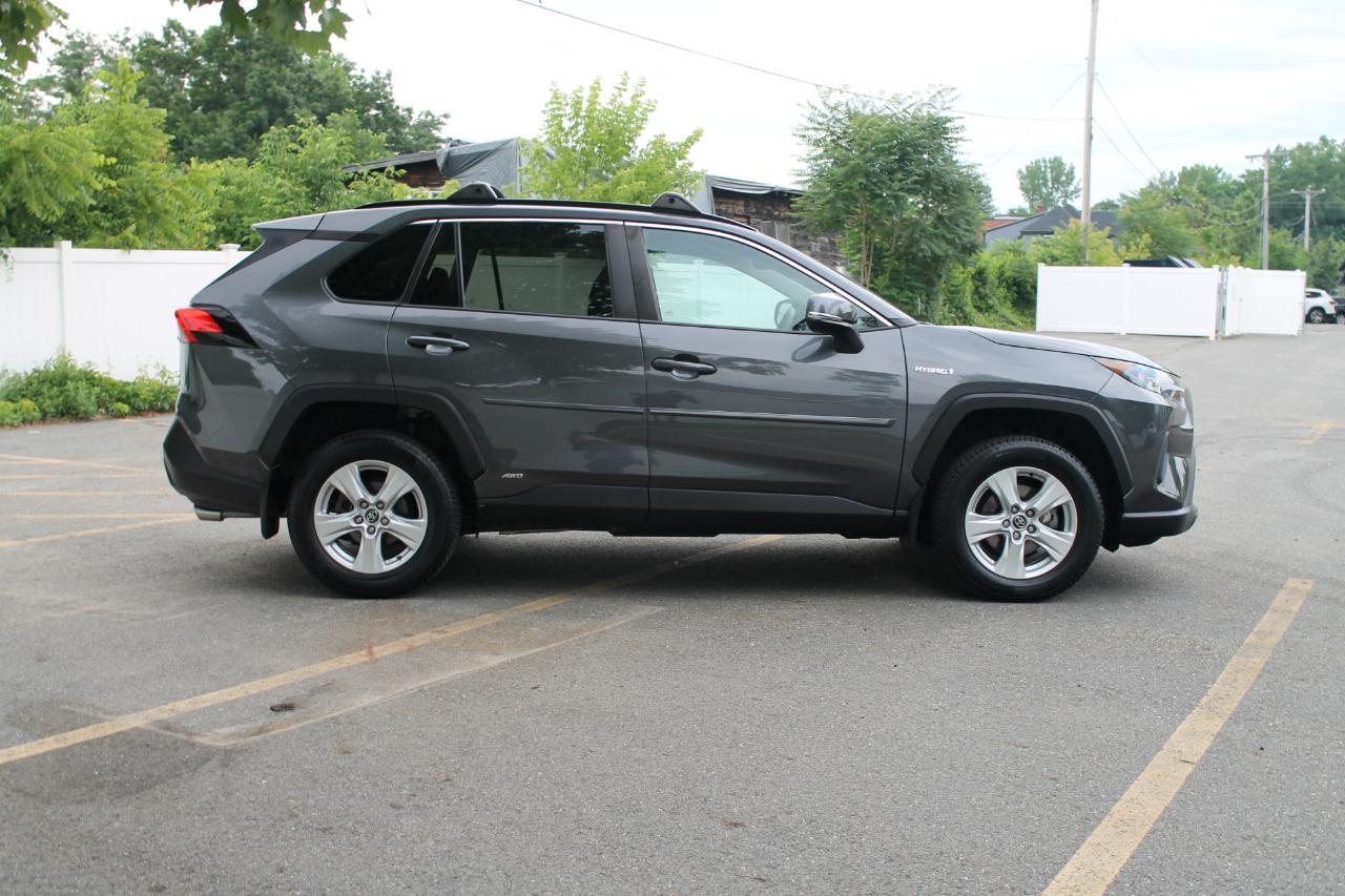 Toyota RAV4 Hybrid LE 2020