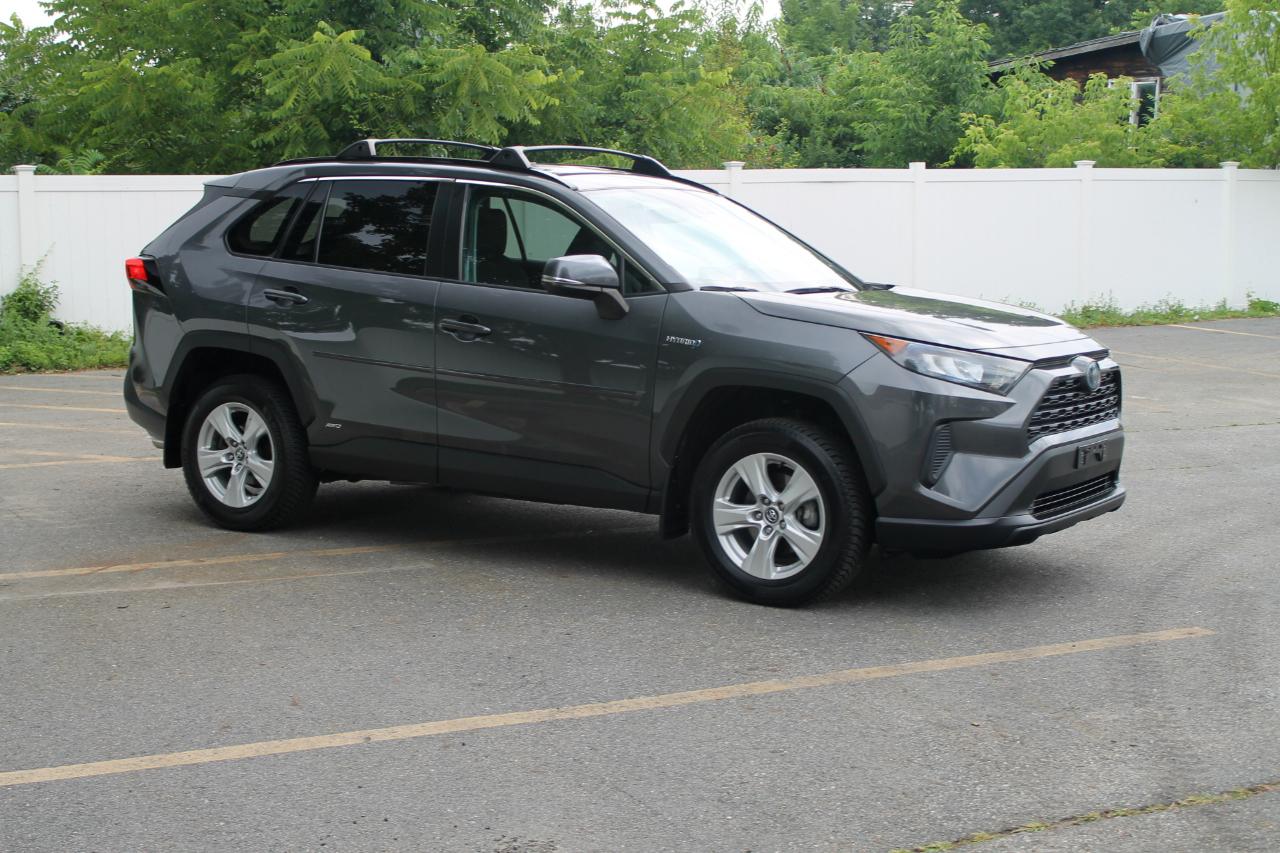 Toyota RAV4 Hybrid LE 2020