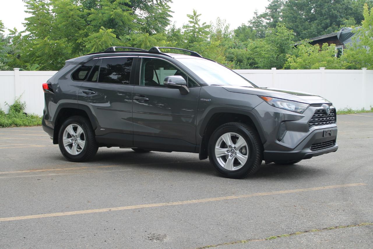 Toyota RAV4 Hybrid LE 2020