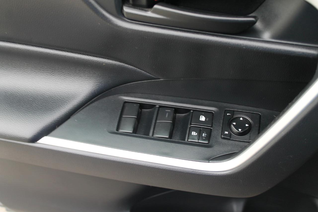 Toyota RAV4 Hybrid LE 2020