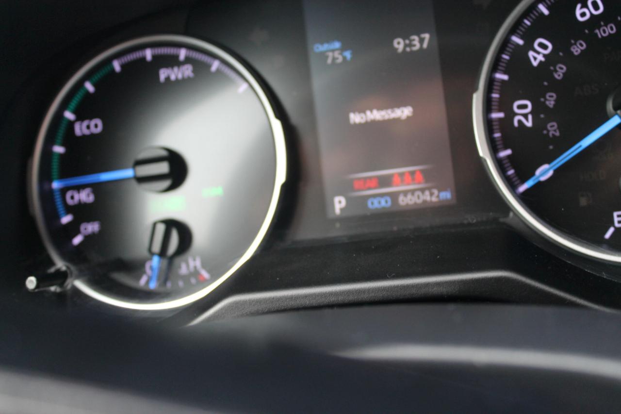 Toyota RAV4 Hybrid LE 2020