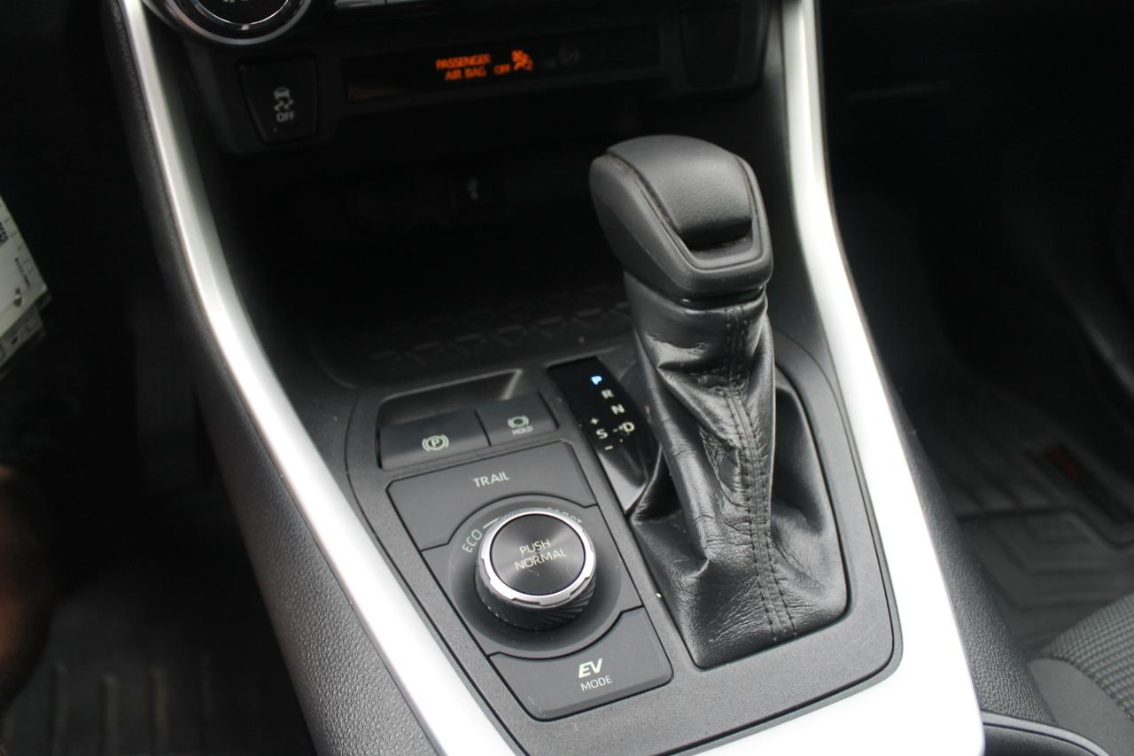 Toyota RAV4 Hybrid LE 2020
