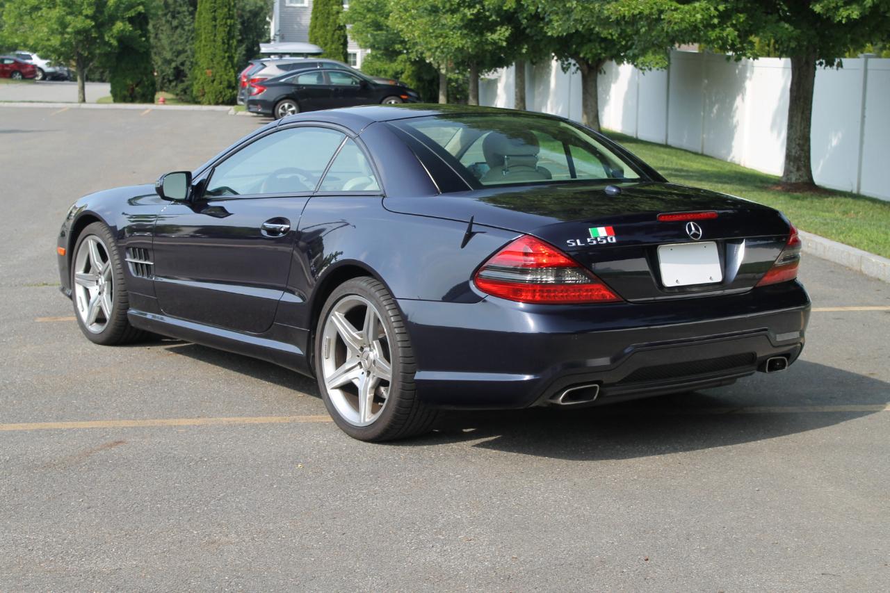 Mercedes-Benz SL-Class SL550 2009