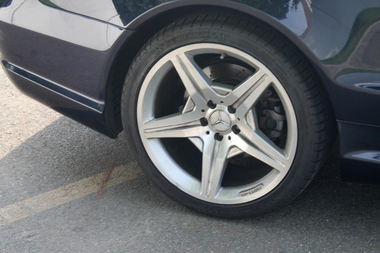 Mercedes-Benz SL-Class SL550 2009