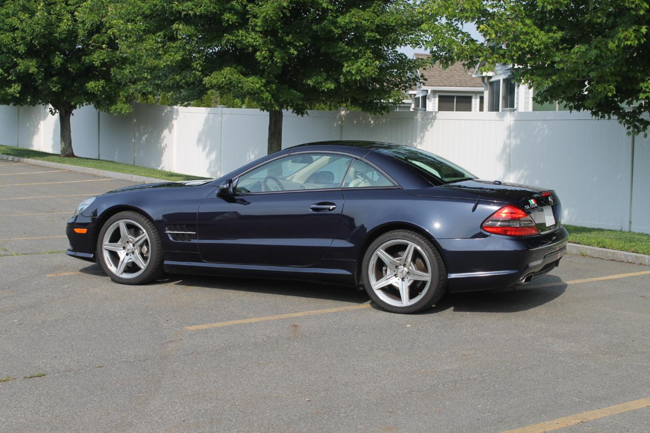 Mercedes-Benz SL-Class SL550 2009