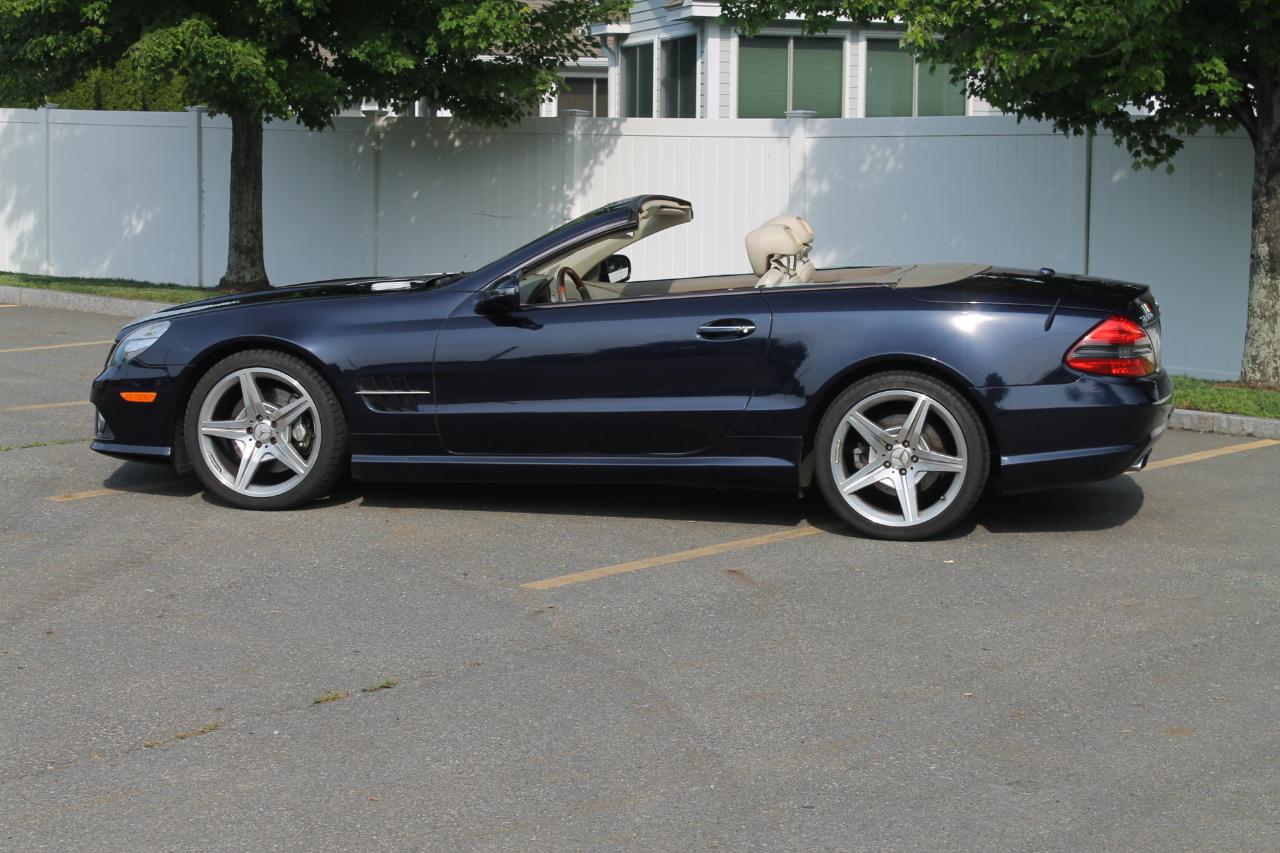 Mercedes-Benz SL-Class SL550 2009