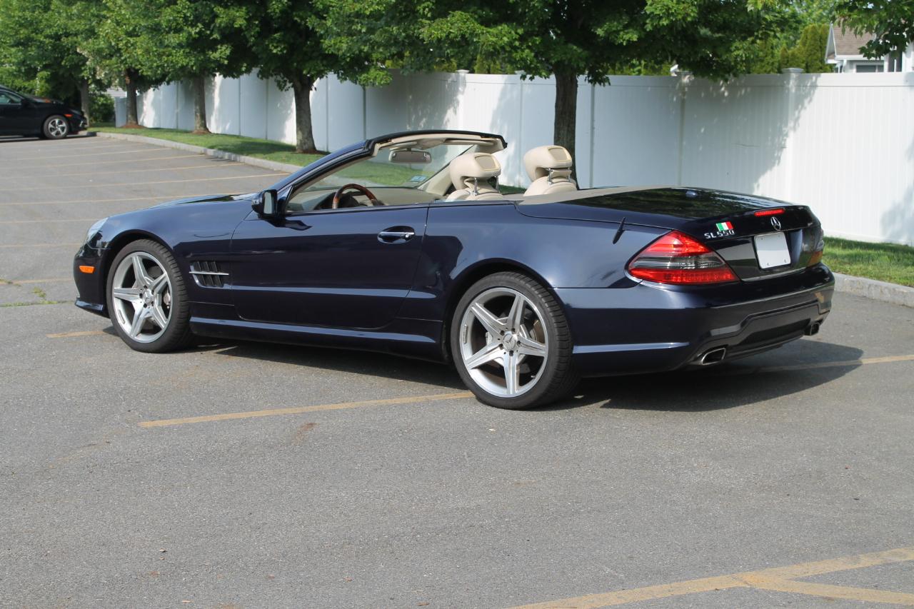 Mercedes-Benz SL-Class SL550 2009