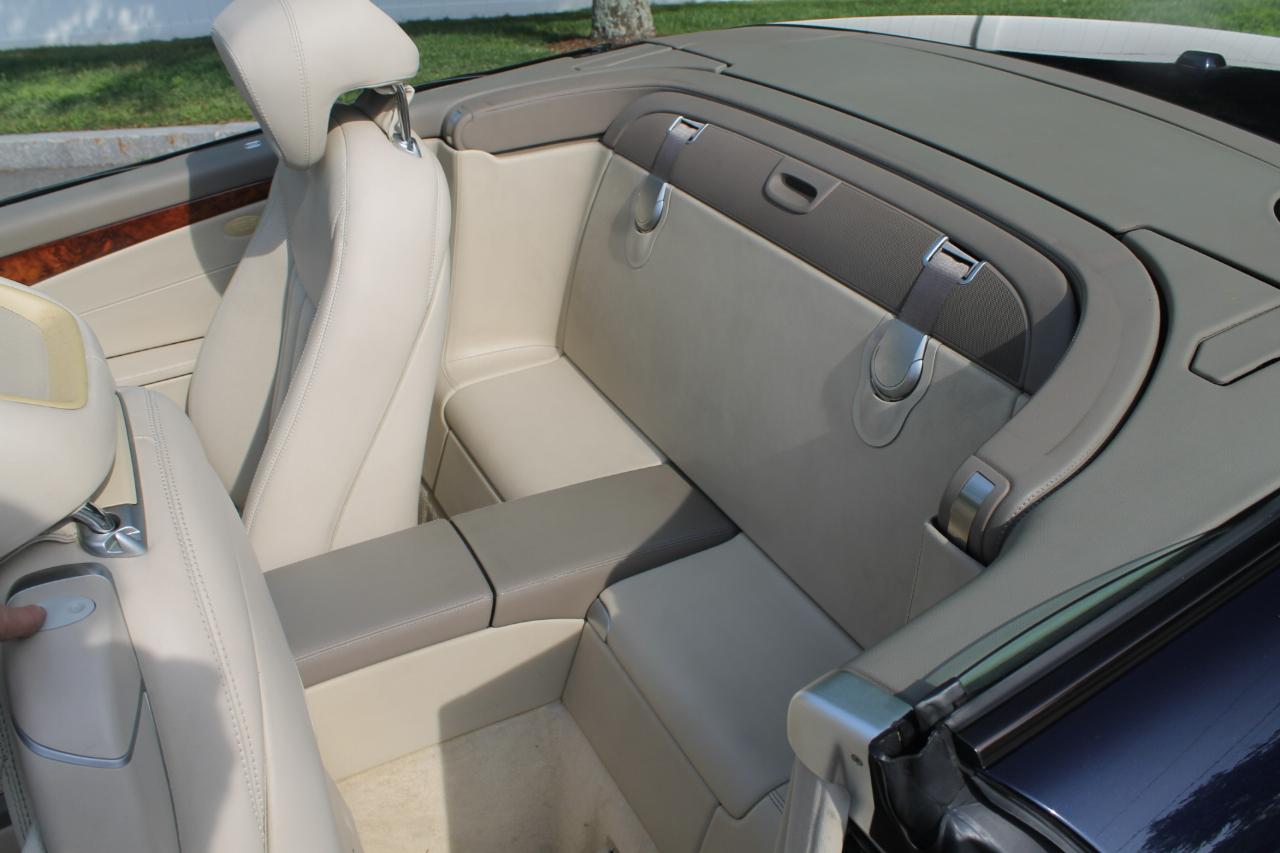 Mercedes-Benz SL-Class SL550 2009
