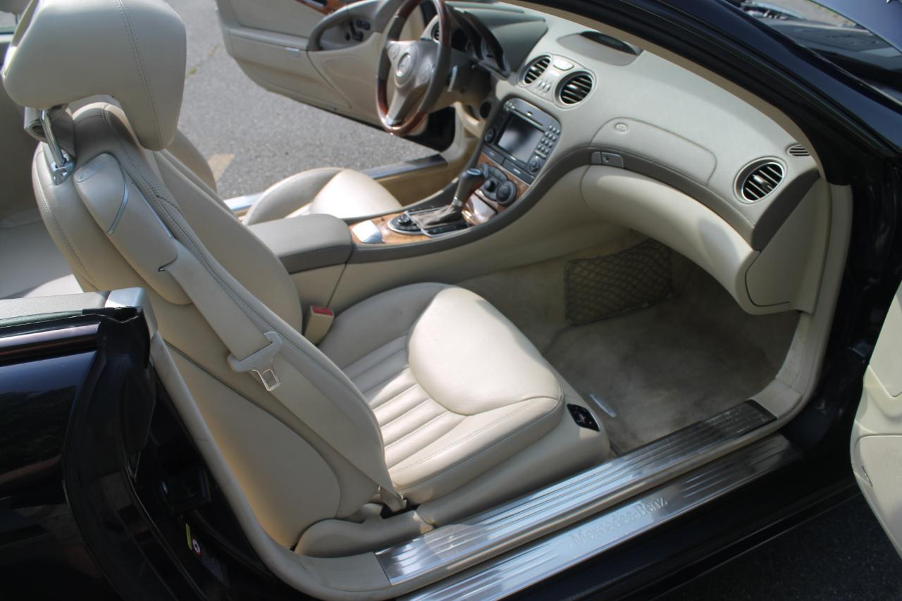 Mercedes-Benz SL-Class SL550 2009