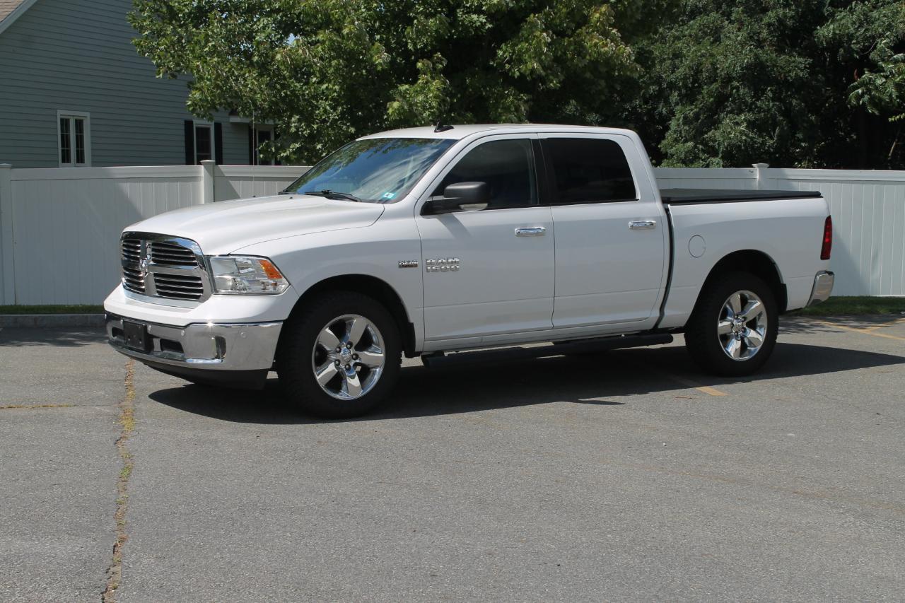 RAM 1500 SLT Crew Cab SWB 4WD 2016