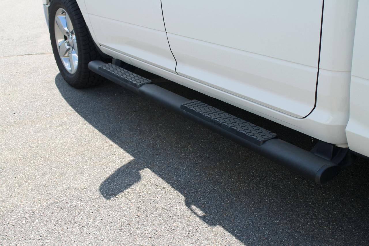RAM 1500 SLT Crew Cab SWB 4WD 2016