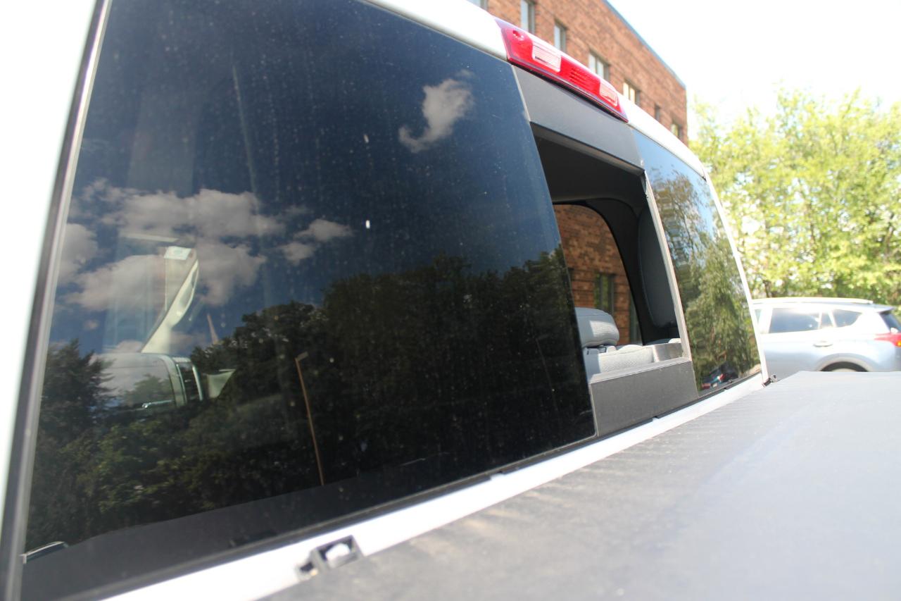 RAM 1500 SLT Crew Cab SWB 4WD 2016