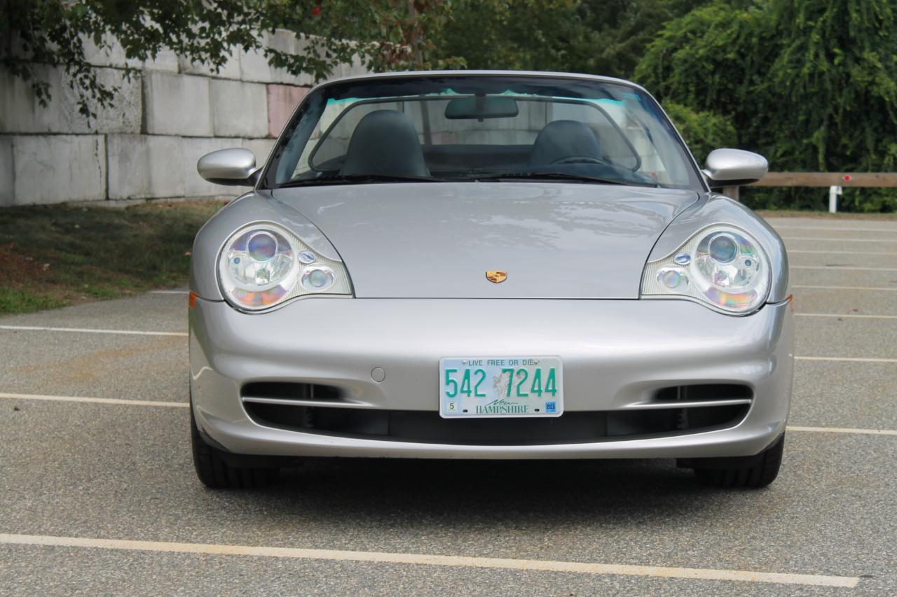 Porsche 911 Carrera Cabriolet 2003