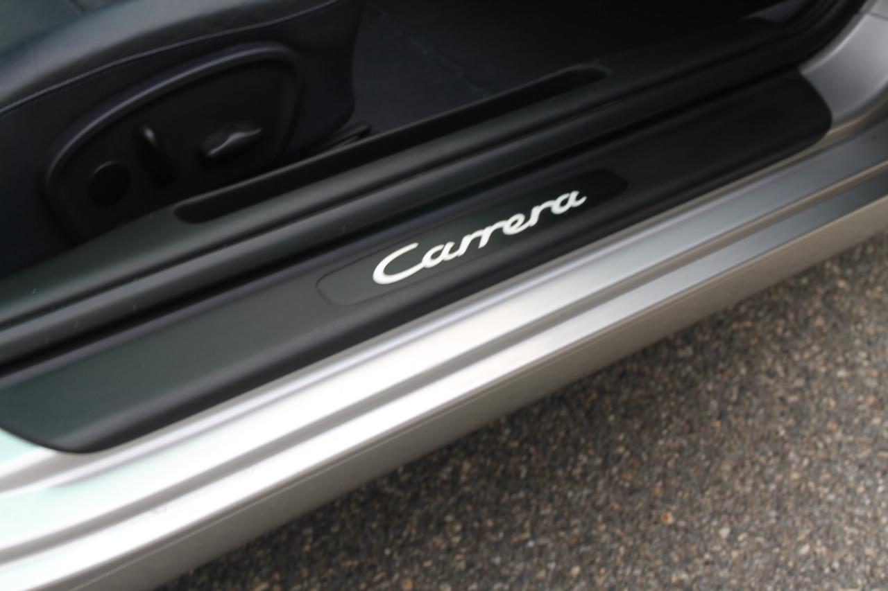 Porsche 911 Carrera Cabriolet 2003
