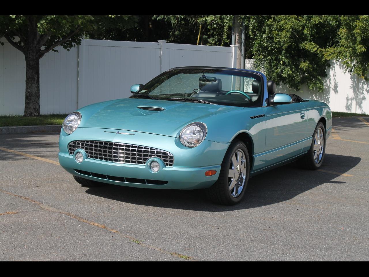 Ford Thunderbird Deluxe 2002