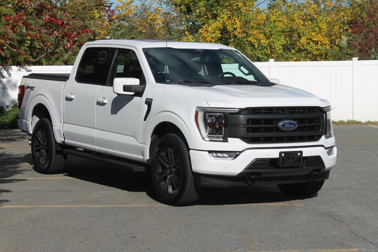 Ford F-150 SuperCrew Crew Cab 139" Lariat 4WD 2022
