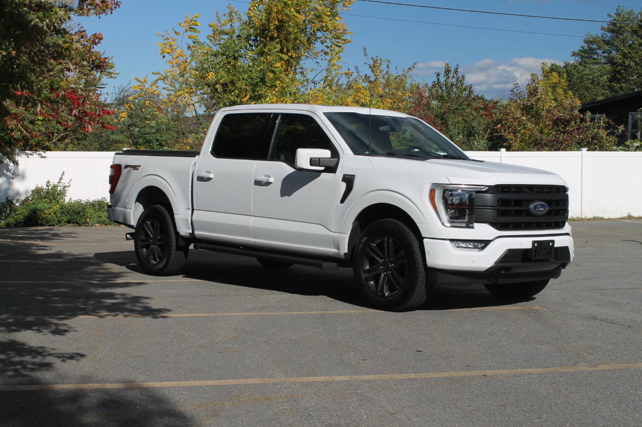 Ford F-150 SuperCrew Crew Cab 139" Lariat 4WD 2022