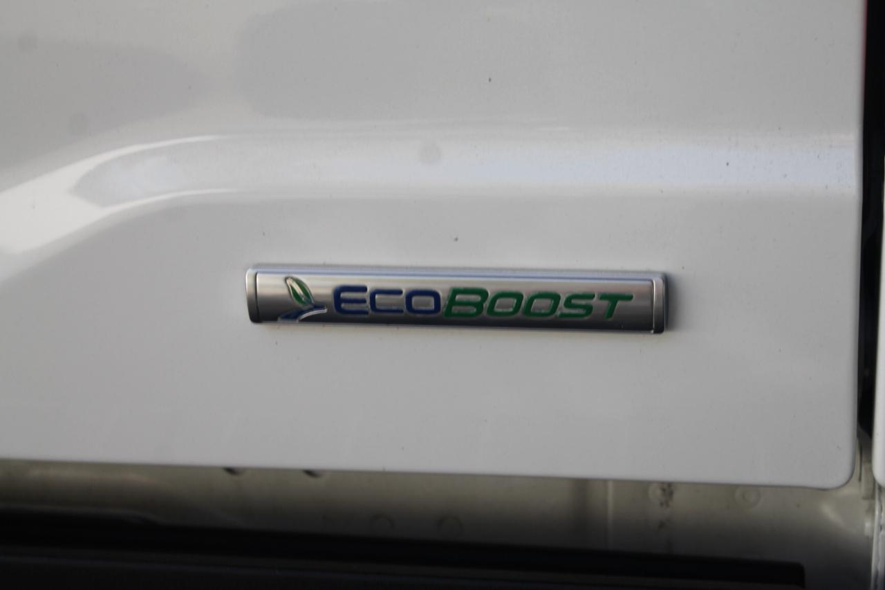 Ford F-150 SuperCrew Crew Cab 139" Lariat 4WD 2022