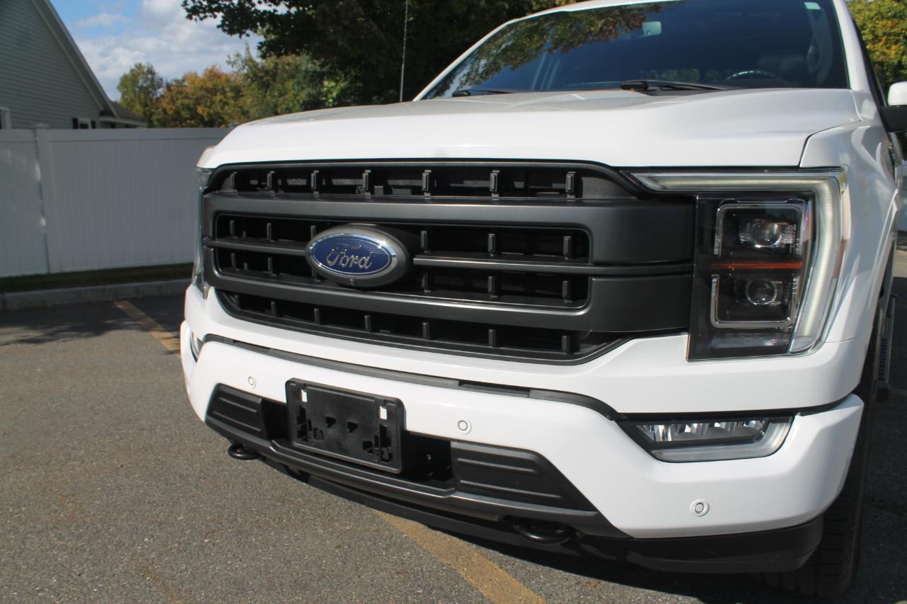 Ford F-150 SuperCrew Crew Cab 139" Lariat 4WD 2022