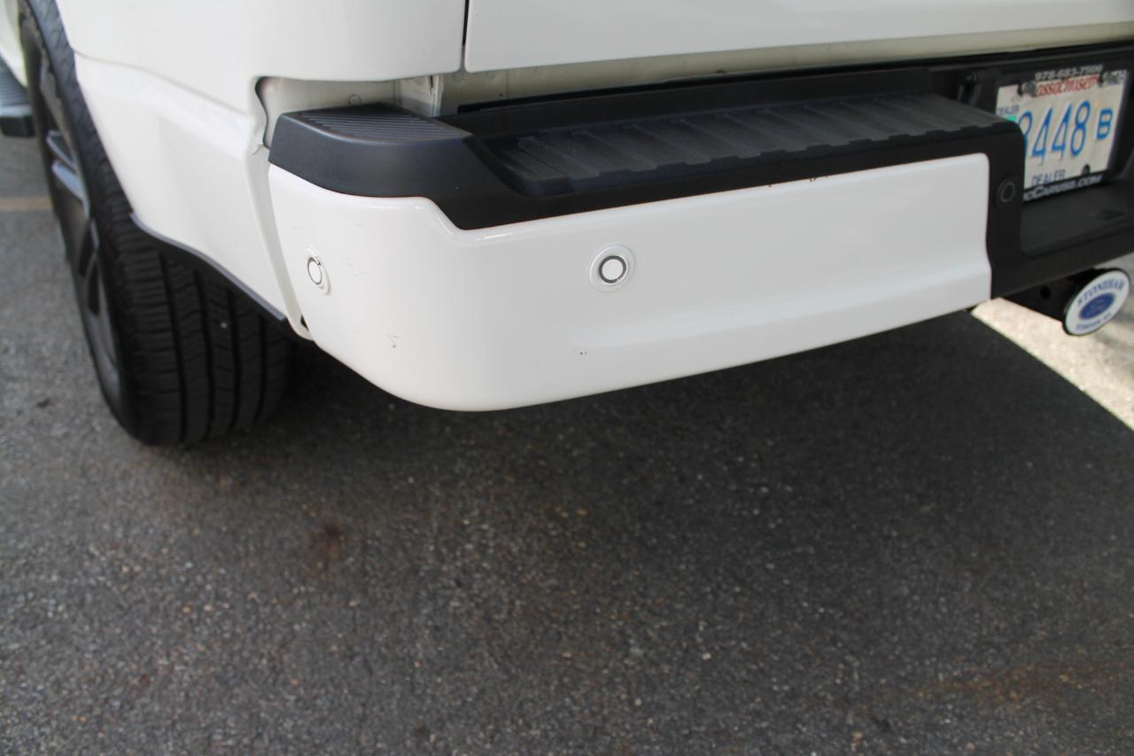 Ford F-150 SuperCrew Crew Cab 139" Lariat 4WD 2022