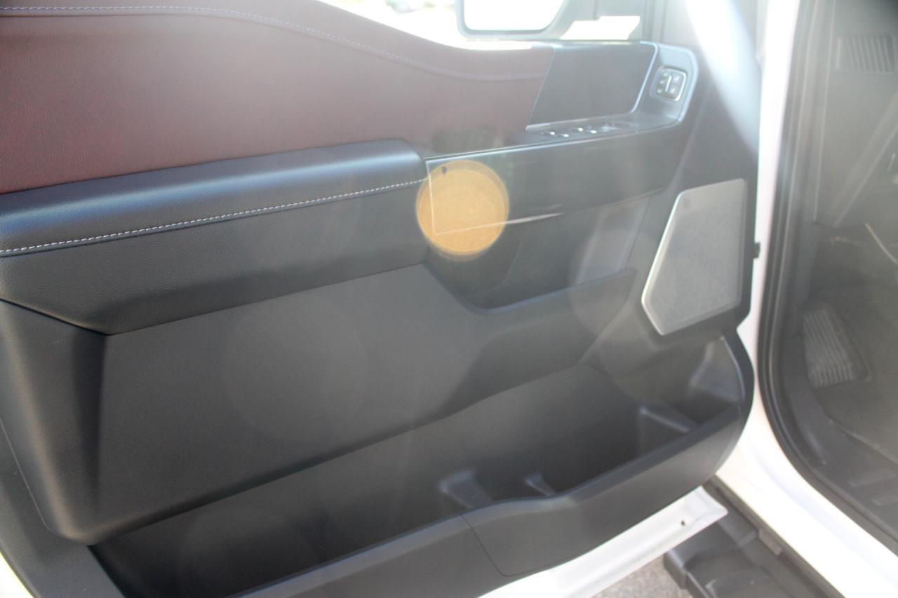 Ford F-150 SuperCrew Crew Cab 139" Lariat 4WD 2022