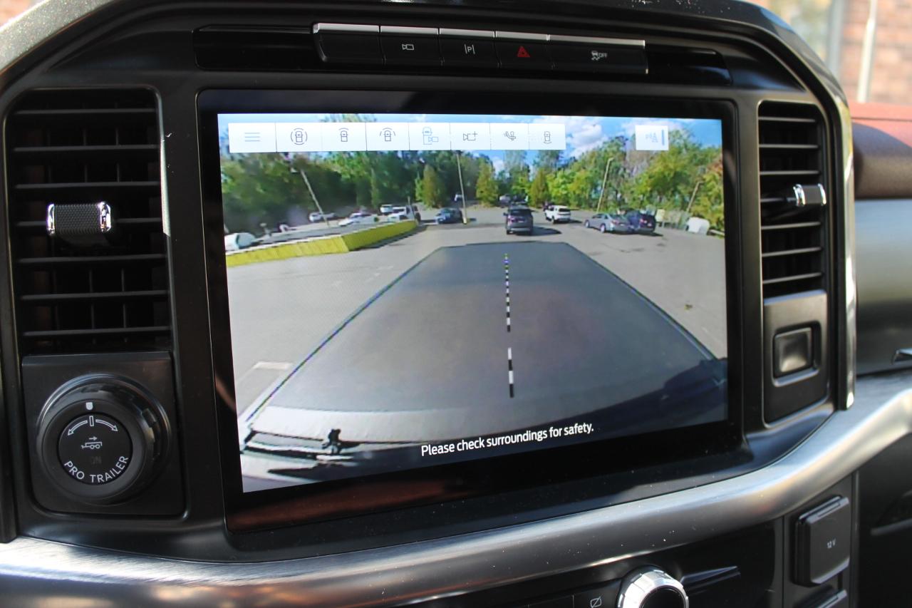 Ford F-150 SuperCrew Crew Cab 139" Lariat 4WD 2022