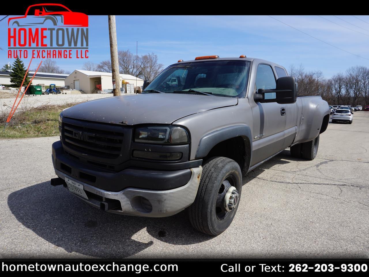 GMC Sierra 3500 Ext Cab 161.5" WB, 60.4" CA 4WD 2004