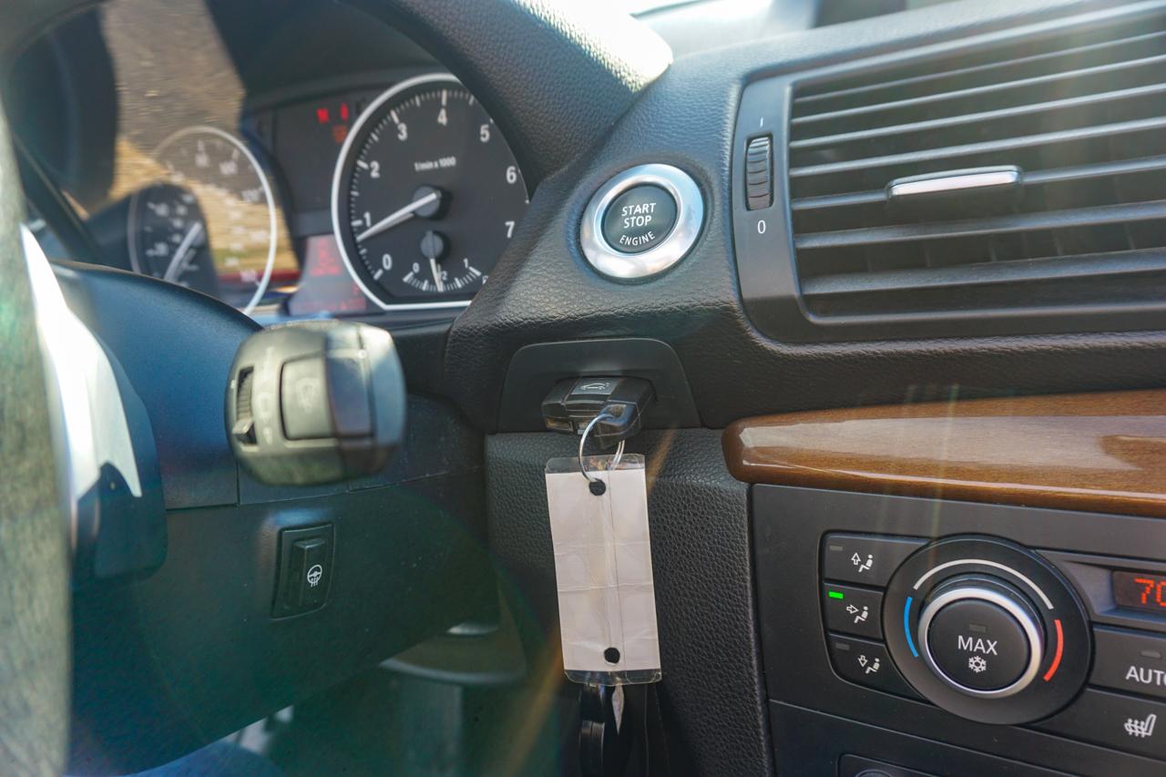 BMW 1 Series 2dr Conv 128i SULEV 2012