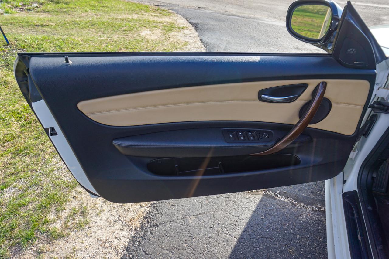 BMW 1 Series 2dr Conv 128i SULEV 2012