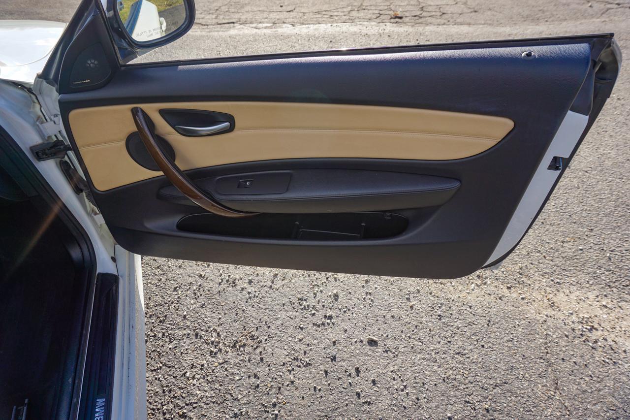 BMW 1 Series 2dr Conv 128i SULEV 2012