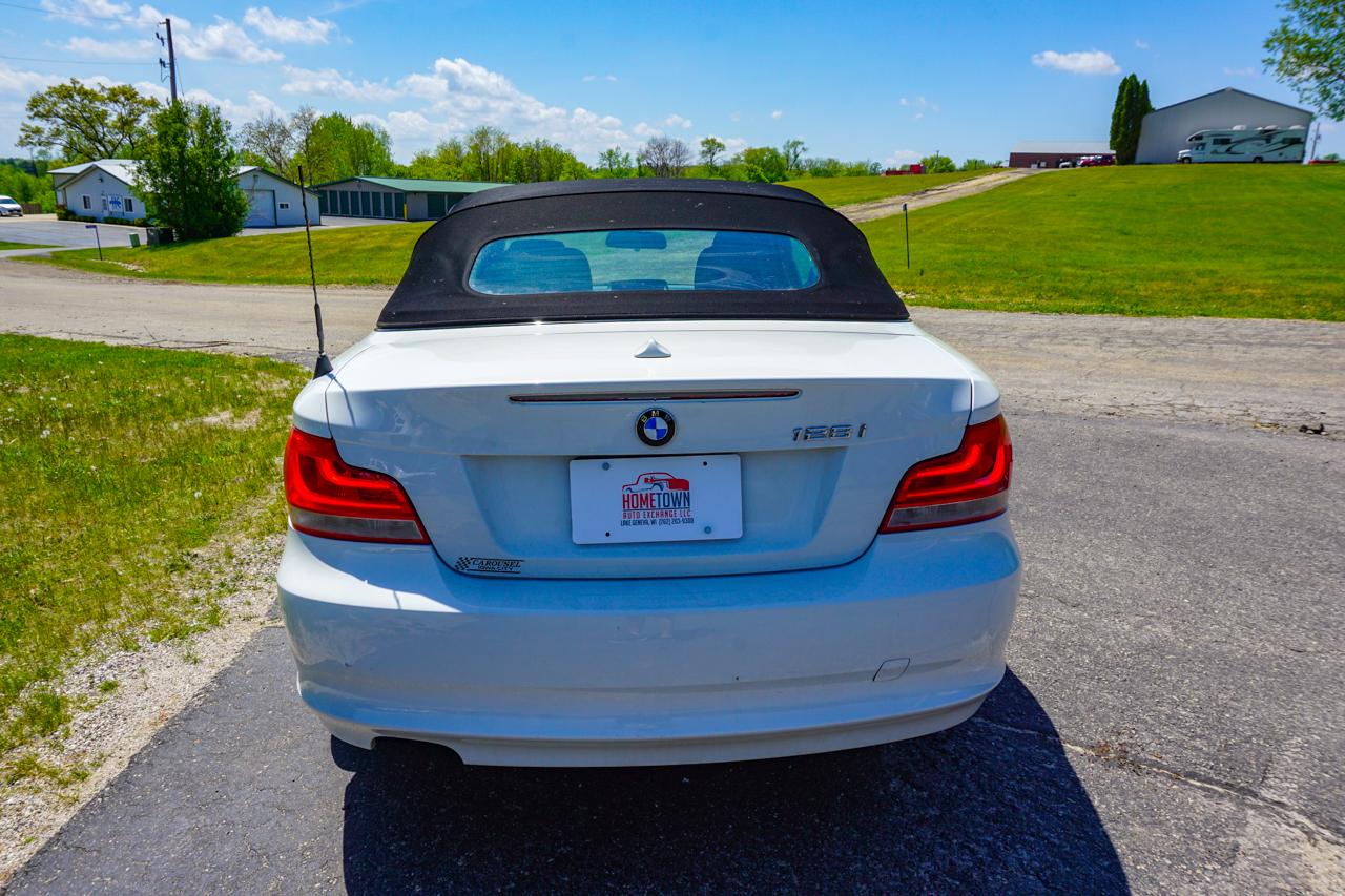 BMW 1 Series 2dr Conv 128i SULEV 2012