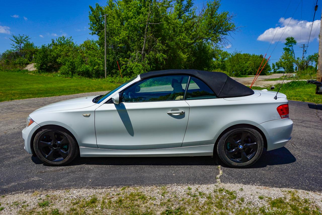 BMW 1 Series 2dr Conv 128i SULEV 2012