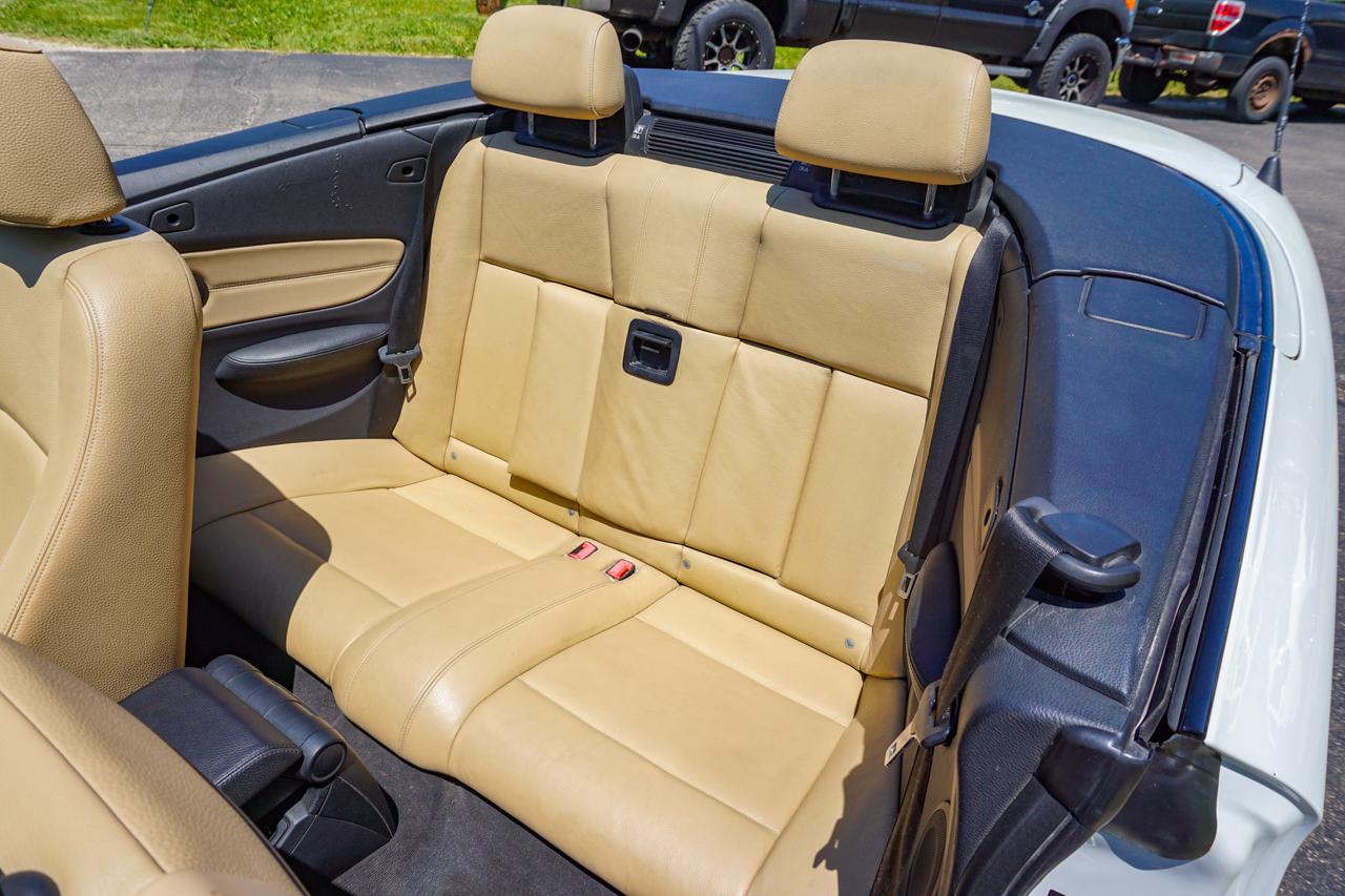 BMW 1 Series 2dr Conv 128i SULEV 2012